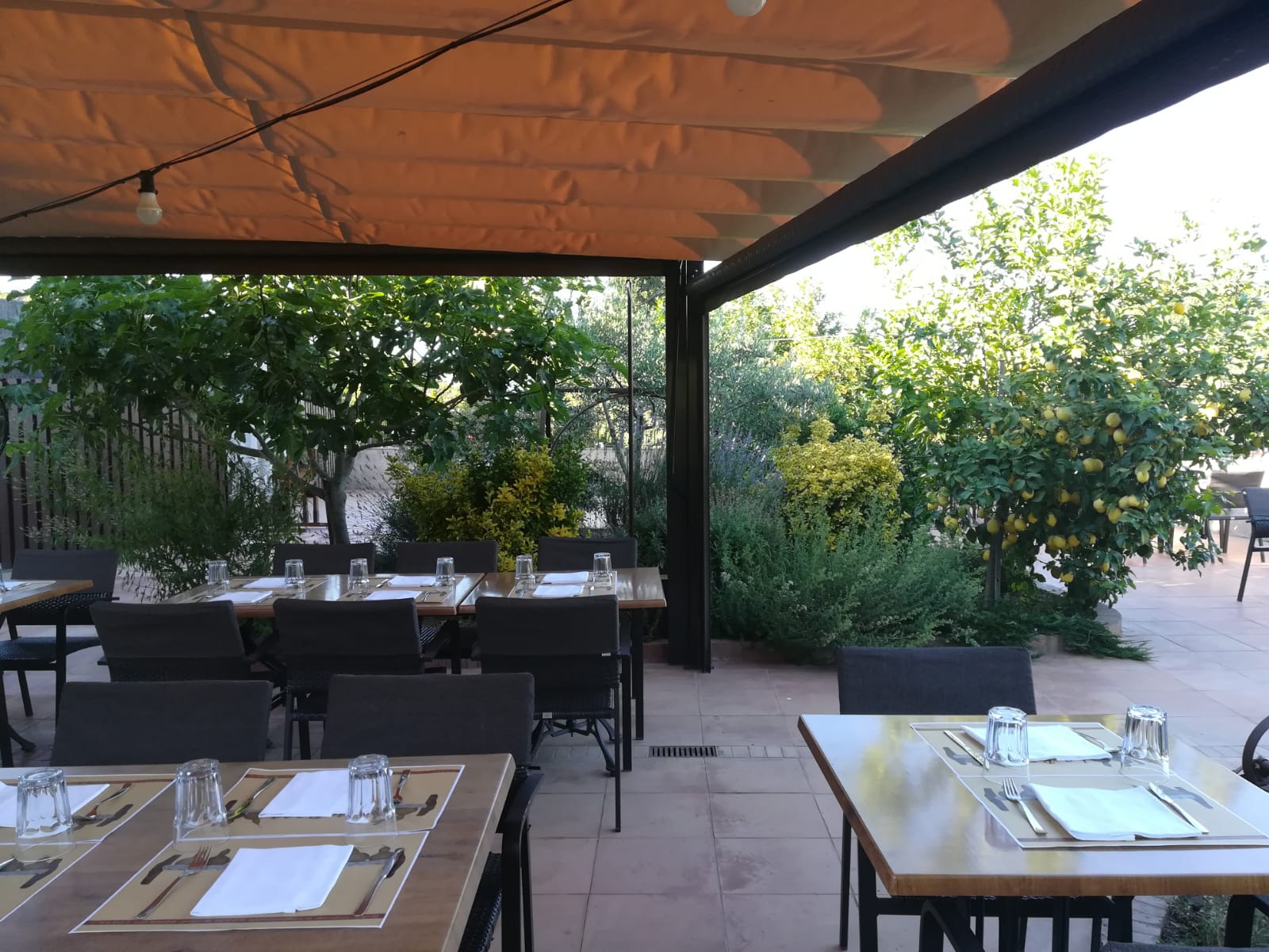 Terrassa restaurant La Roca